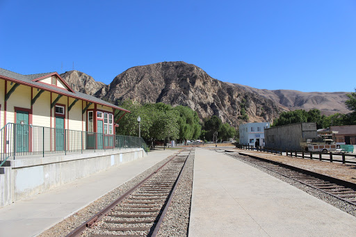Piru Train Depot