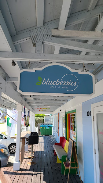 Blueberries Cafe & Wine — photo