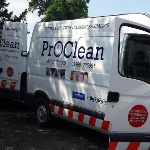Pro-clean gutter and driveway cleaning - Thumbnail