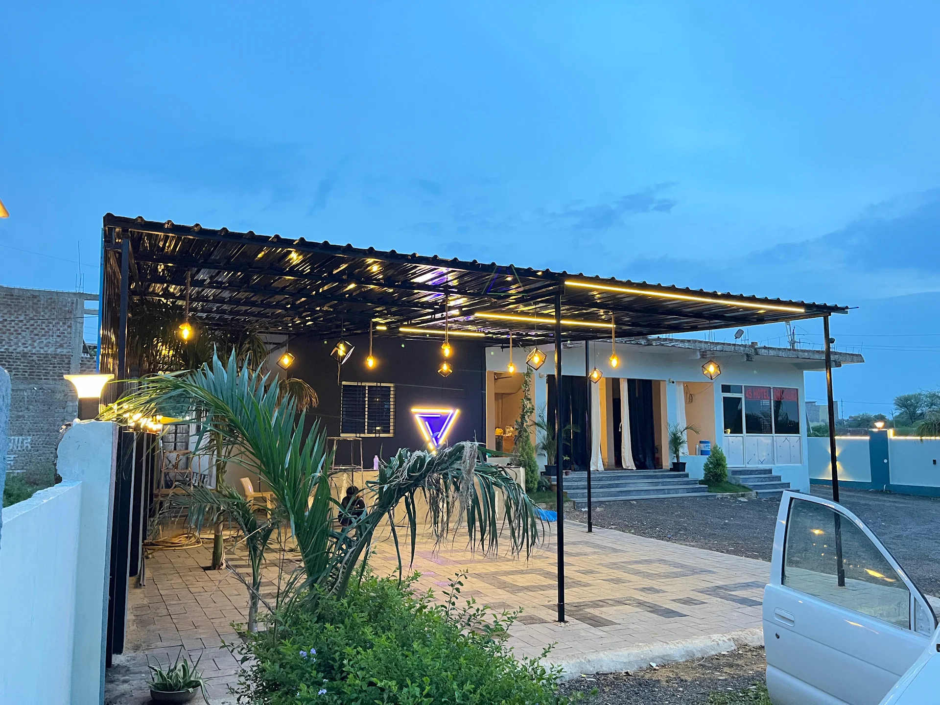 4S Hotel