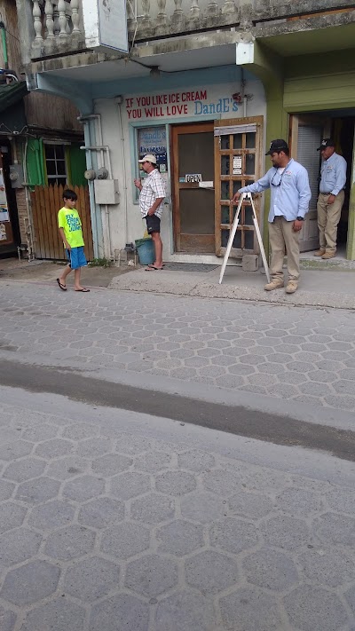Photos of DandE's