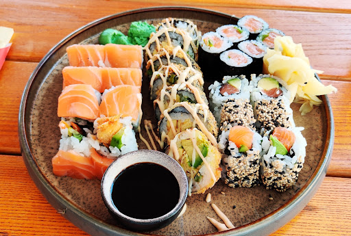 Fefee Asian Kitchen - Thumbnail
