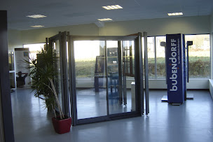 Photo n°10 de Tecni'Logis - Armory Dinan/St-Malo à Plouër-sur-Rance (Magasin de fenêtres en PVC)