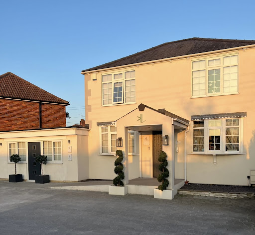 KL Cosmetic Clinics LTD