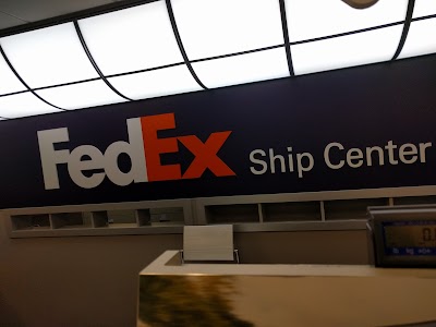 FedEx Ship Center