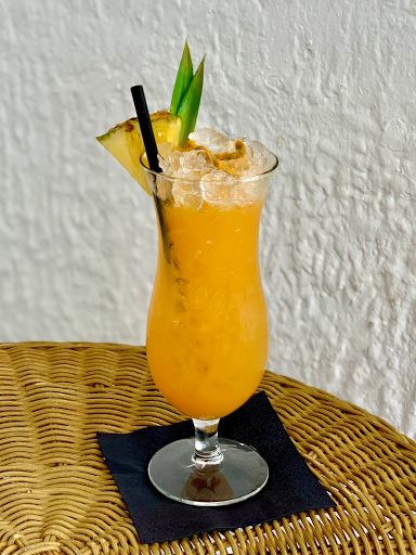 Reef Bar/Pub