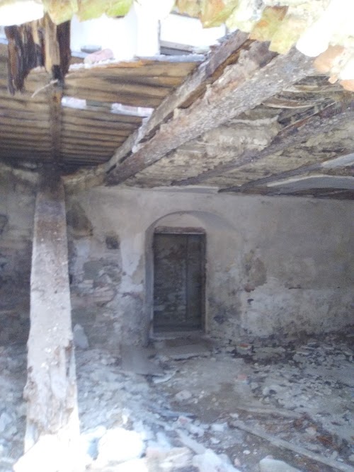 Audla mõisa varemed