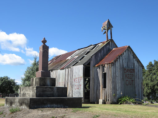 Pupuaruhe Church - Thumbnail