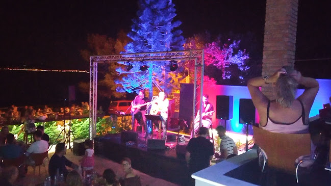 Stones Cafe & music lounge Ανοιχτές ώρες