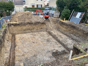 Photo n°25 de TERRA BTF Entreprise de terrassement et fondations, démolition et remblaiements, viabilisation et assainissement, construction et maçonnerie - Particuliers et Entreprises - 20 ans d'expériences de terrain à Brétigny-sur-Orge (Entrepreneur spécialisé dans la démolition)