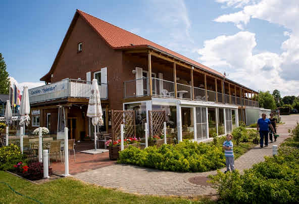 ferienzentrum yachthafen rechlin gmbh