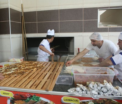 Adem Baba Pide Lahmacun Salonu