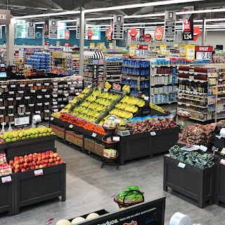 Hy-Vee Grocery Store