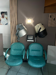 Photo n°3 de RLCOIFF à Le Vernet (Salon de coiffure)