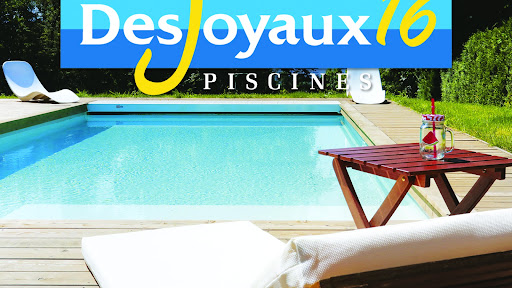 Photo de Demeures & Piscines à Tesson (17460)