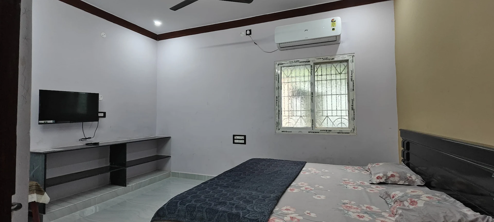 SVM HOTEL