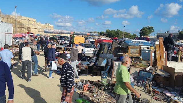 Birgu Flea Market / Car boot Sale