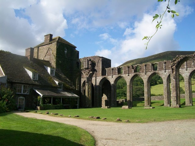 Llanthony Priory Hotel