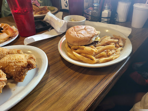 Polly's Restaurant - Visual