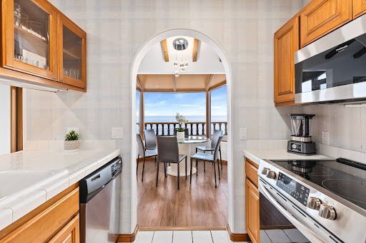 Hamilton Cove Vacation Rental Catalina - Thumbnail