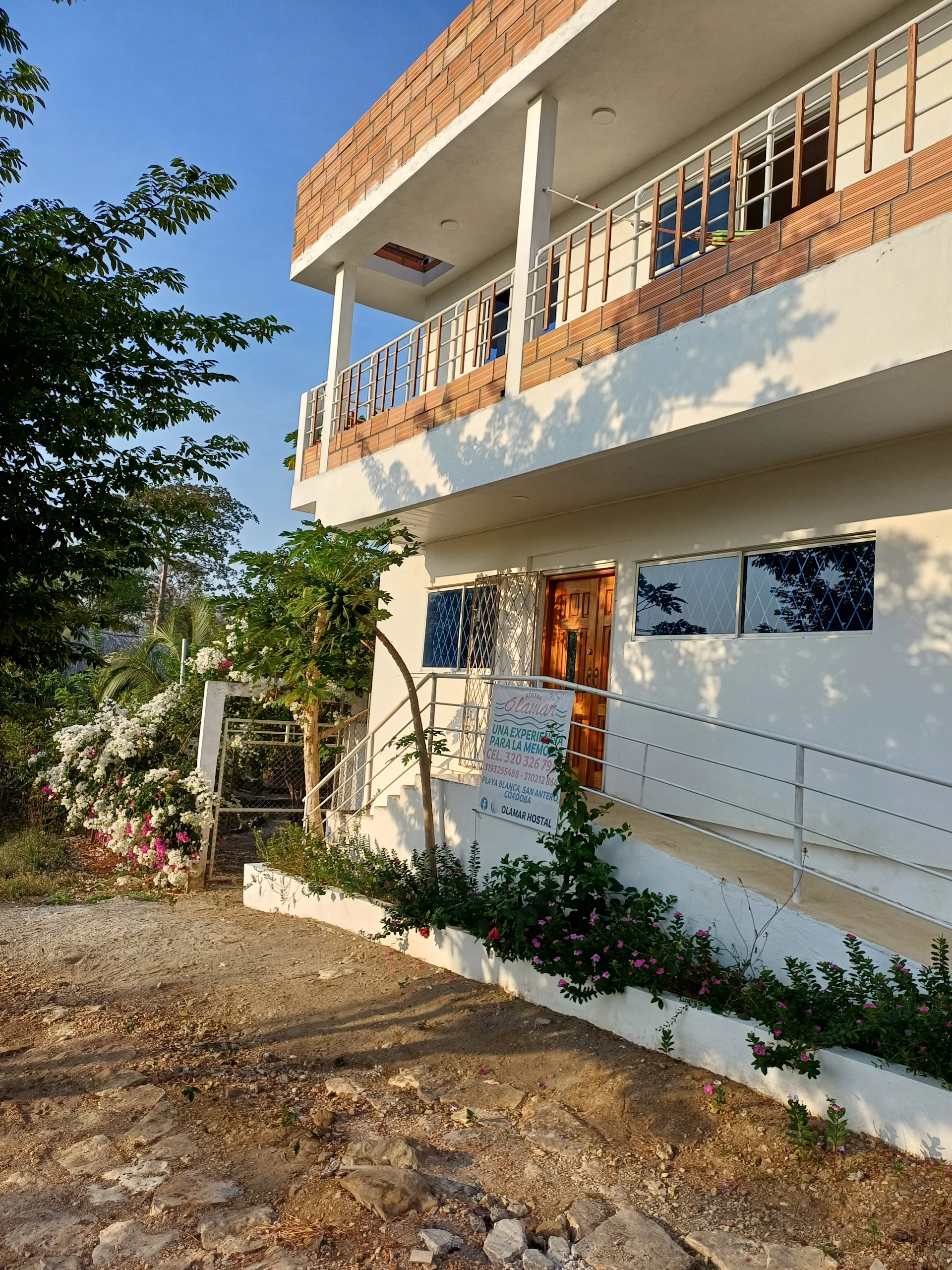 OLAMAR HOSTAL