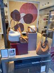 Photo n°8 de Le Tanneur à Nancy (Magasin de maroquinerie)