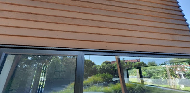 Comments and reviews of The House Company