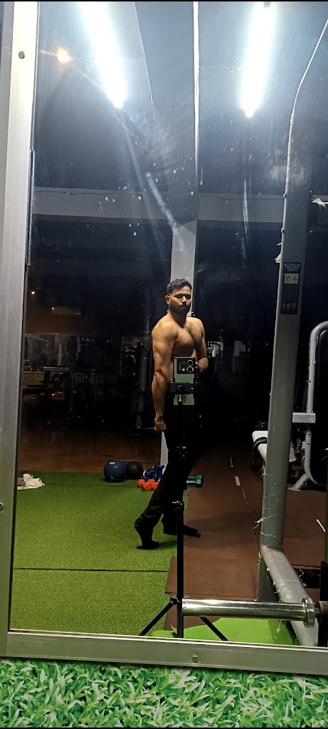 Muscle Matrix Unisex Gym