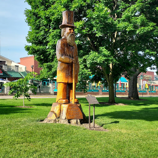 DeRivera Park - Visual