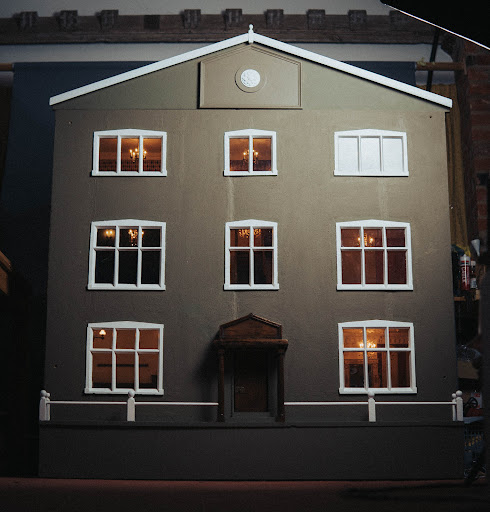 The Dolls House Hospital