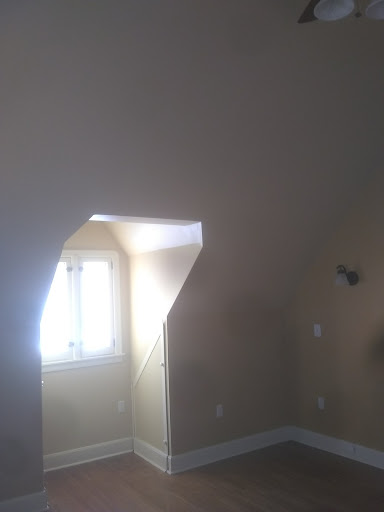 J Interior - Thumbnail
