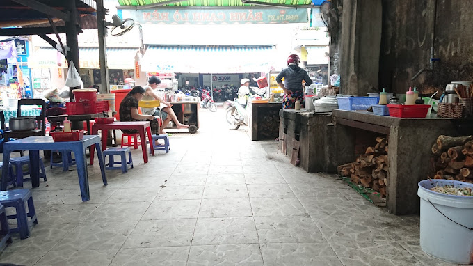 Bánh Canh Lò Rèn