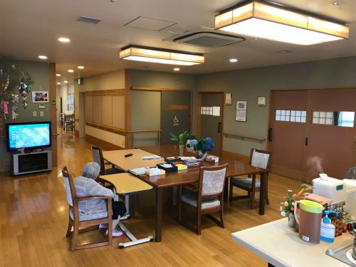 老人保健施設アイユウ