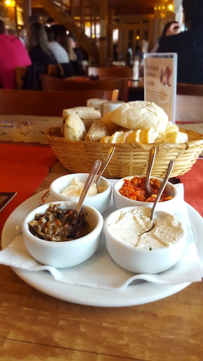 Photos of La G&aacute;lia