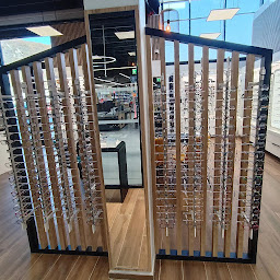 Photo n°4 de Opticien Foix - Optic 2000 - Centre Commercial Intermarché à Foix (Service de réparation de lunettes)