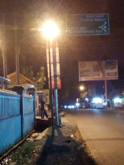 Photos of Alun Alun Singaparna