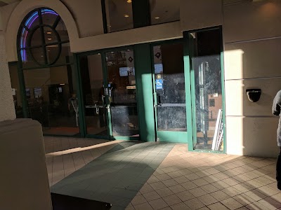 Photos of Laemmle Town Center 5