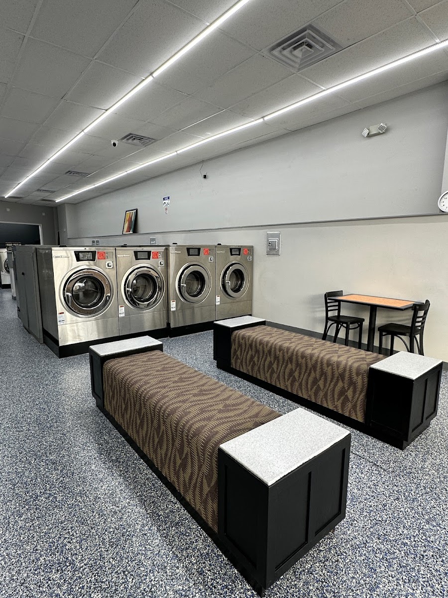 Self-service laundry at Wash & Fold, Kansas City, MO