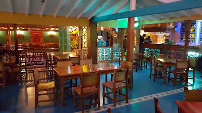 Photos of La Mayor&iacute;a
