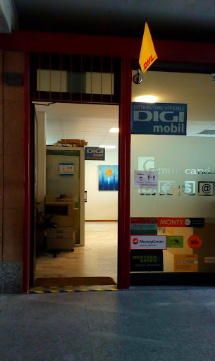 Comunicando Gallery - Italy