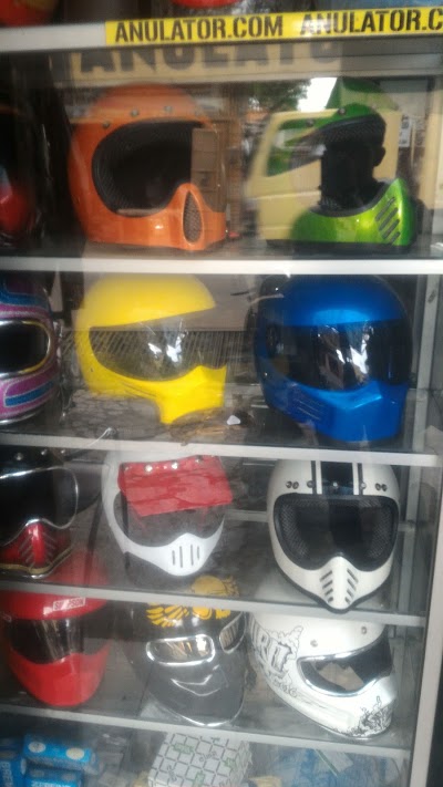 Photos of Helm Cakil Creativity Motor