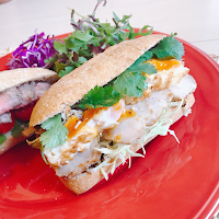 中間市のカフェスペース・ビュヘル