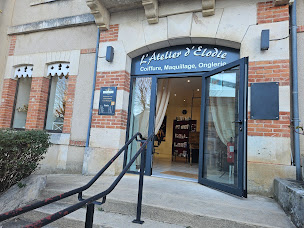 Photo n°21 de L'atelier d'Elodie à Villeneuve (Salon de coiffure)