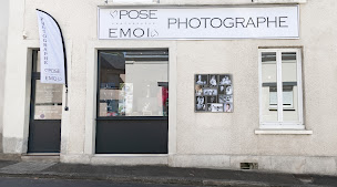 Photo n°2 de Pose Emoi Photographe Sarthe : Photographe Mariage en Sarthe à Yvré-le-Pôlin (Photographe de mariage)