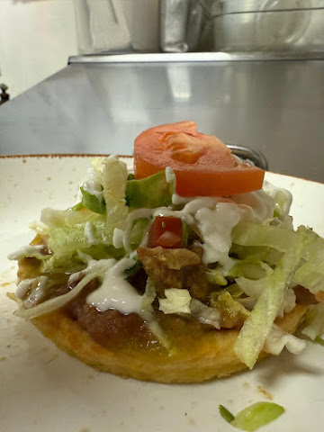 Paco's Tacos by null