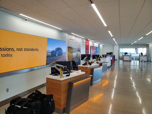 Hertz Car Rental - Hartford - Bradley International Airport - Thumbnail