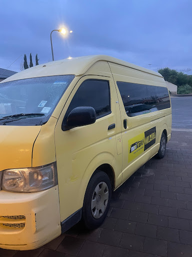 Maxi Taxi Mildura Gallery - Australia