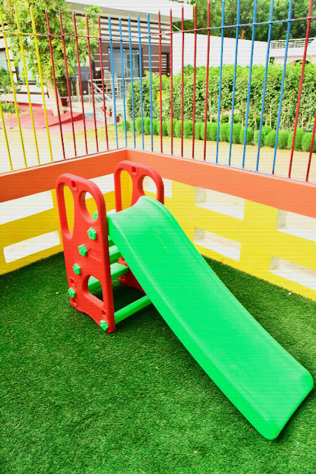 Af1qiposvb52kz8mdsbnw7lniizegxvggymyzx3wfudo=s677 K No