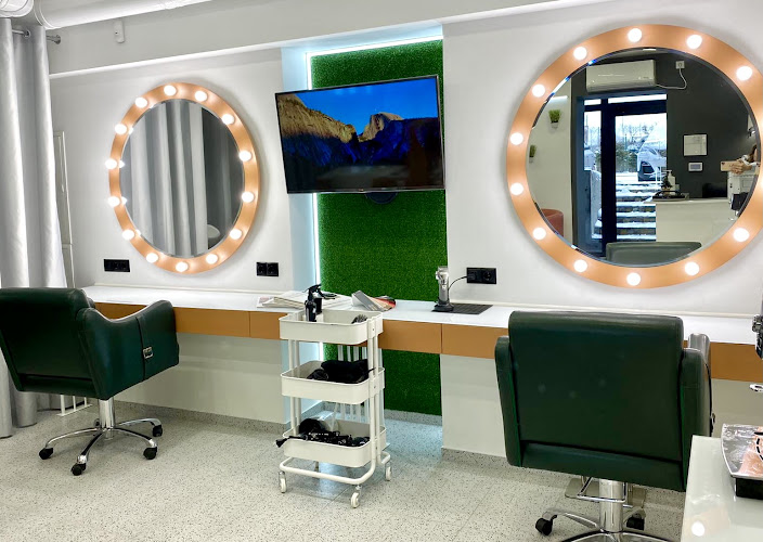 Салон краси HAIRS&NAILS