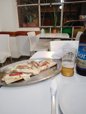 La Oficina Café y Pizza, Author: Jorge Hurtado